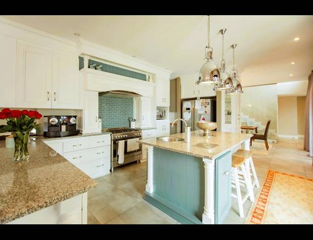 5 BEDROOM HOUSE FOR SALE IN COPPERLEAF ESTATE